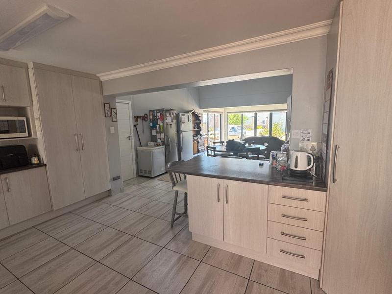 3 Bedroom Property for Sale in Hartenbos Western Cape